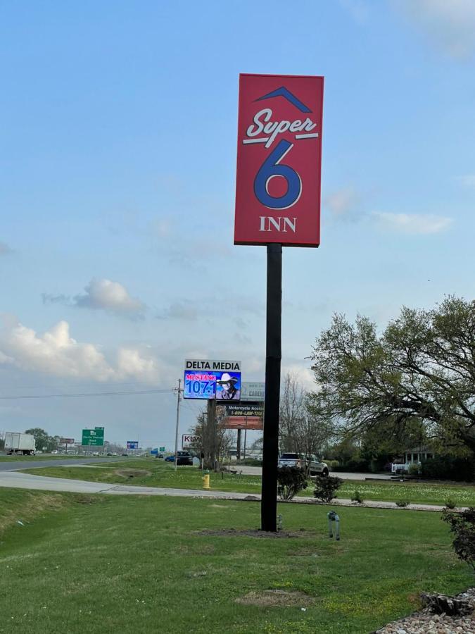 Super 6 Inn Carencro Dış mekan fotoğraf