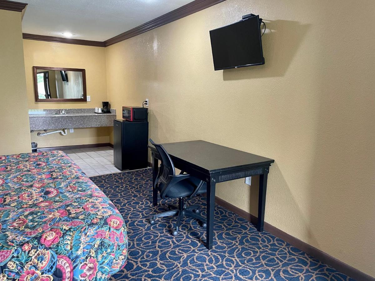 Super 6 Inn Carencro Dış mekan fotoğraf